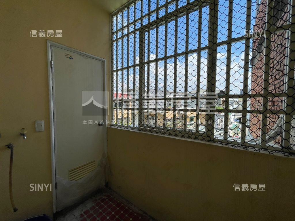 東榮路臨路透店房屋室內格局與周邊環境
