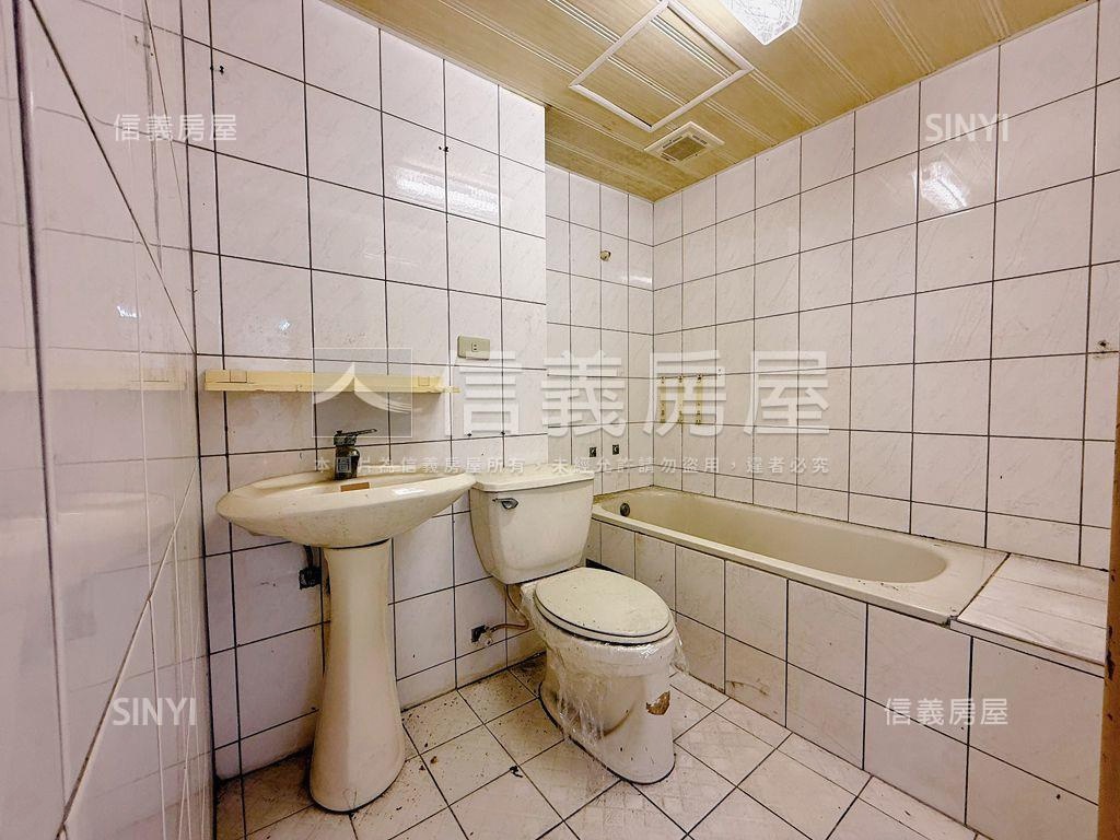 新莊１＋２樓面寬大空間房屋室內格局與周邊環境