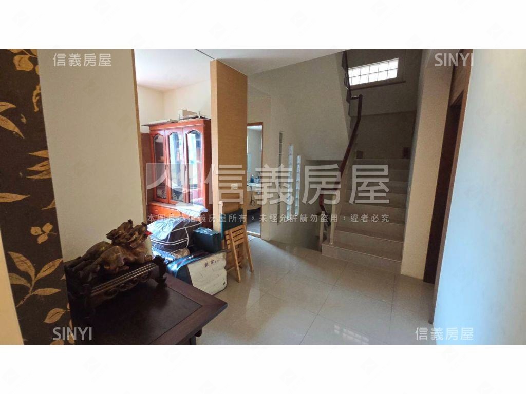 西區稀有。近百坪震後別墅房屋室內格局與周邊環境