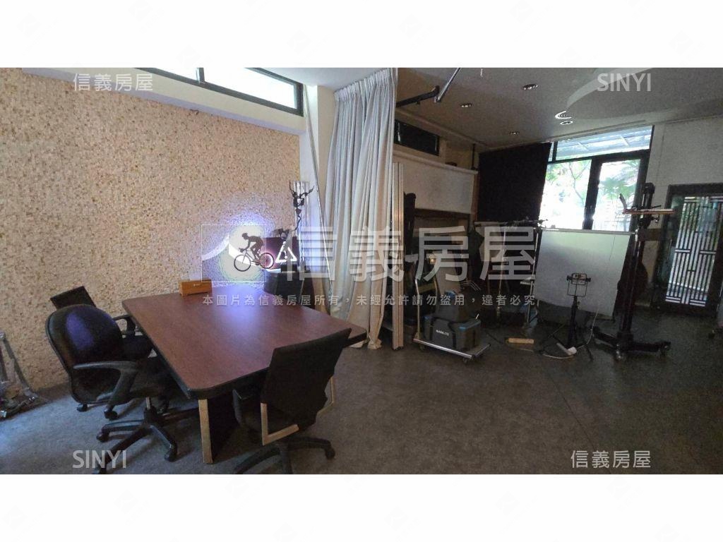 西區稀有。近百坪震後別墅房屋室內格局與周邊環境