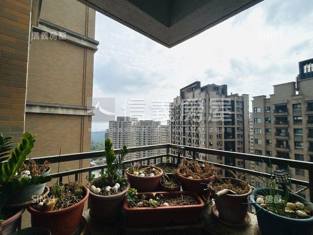 名軒高樓美景四房車位房屋室內格局與周邊環境