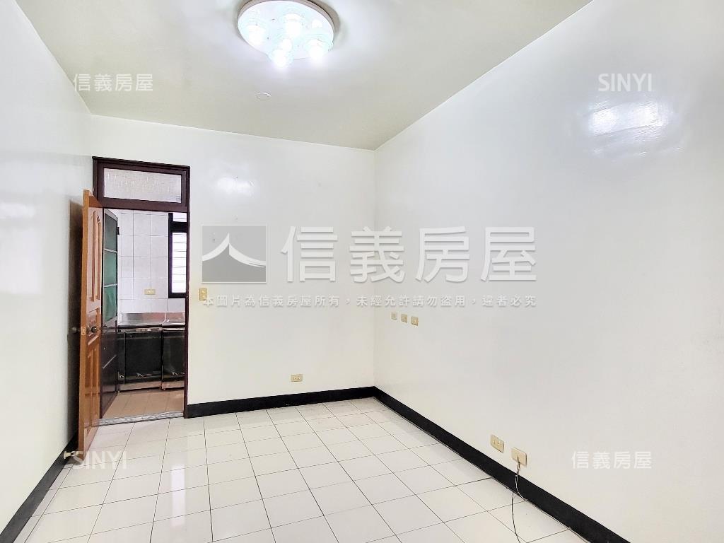 麗山學區黃金２樓房屋室內格局與周邊環境