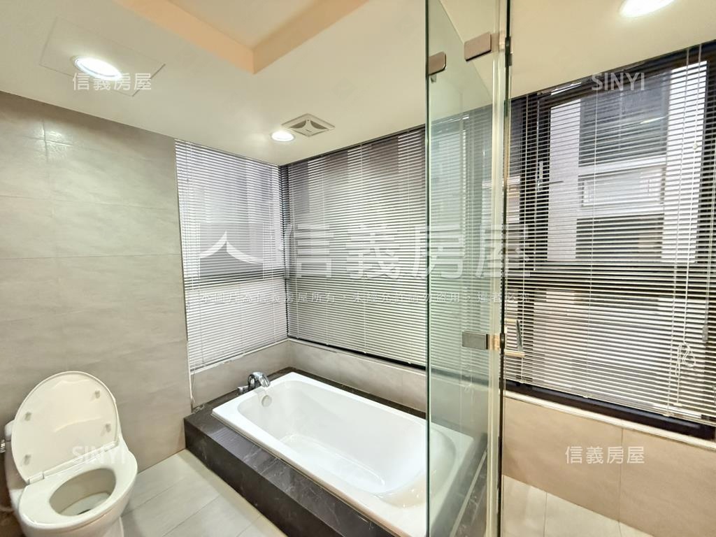 七期愛敦閣高樓裝潢戶讚房屋室內格局與周邊環境