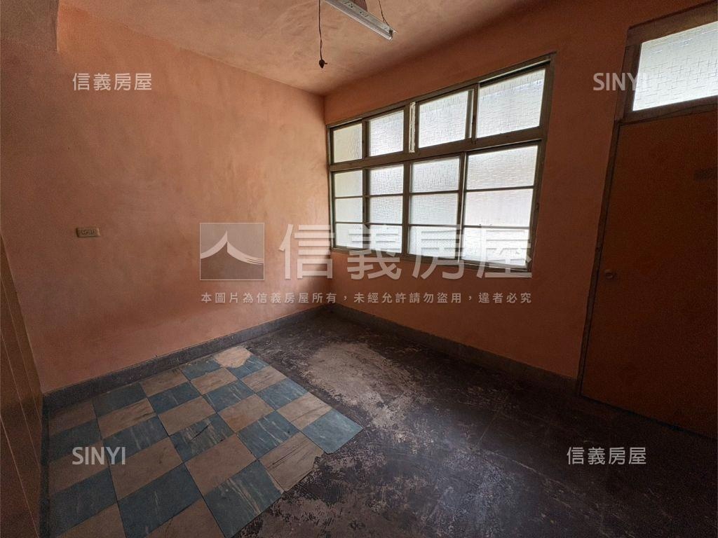 有後院！近泰和公園透天房屋室內格局與周邊環境