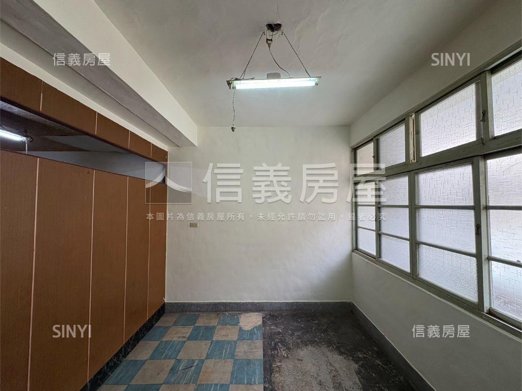 專任！近泰和公園透天房屋室內格局與周邊環境