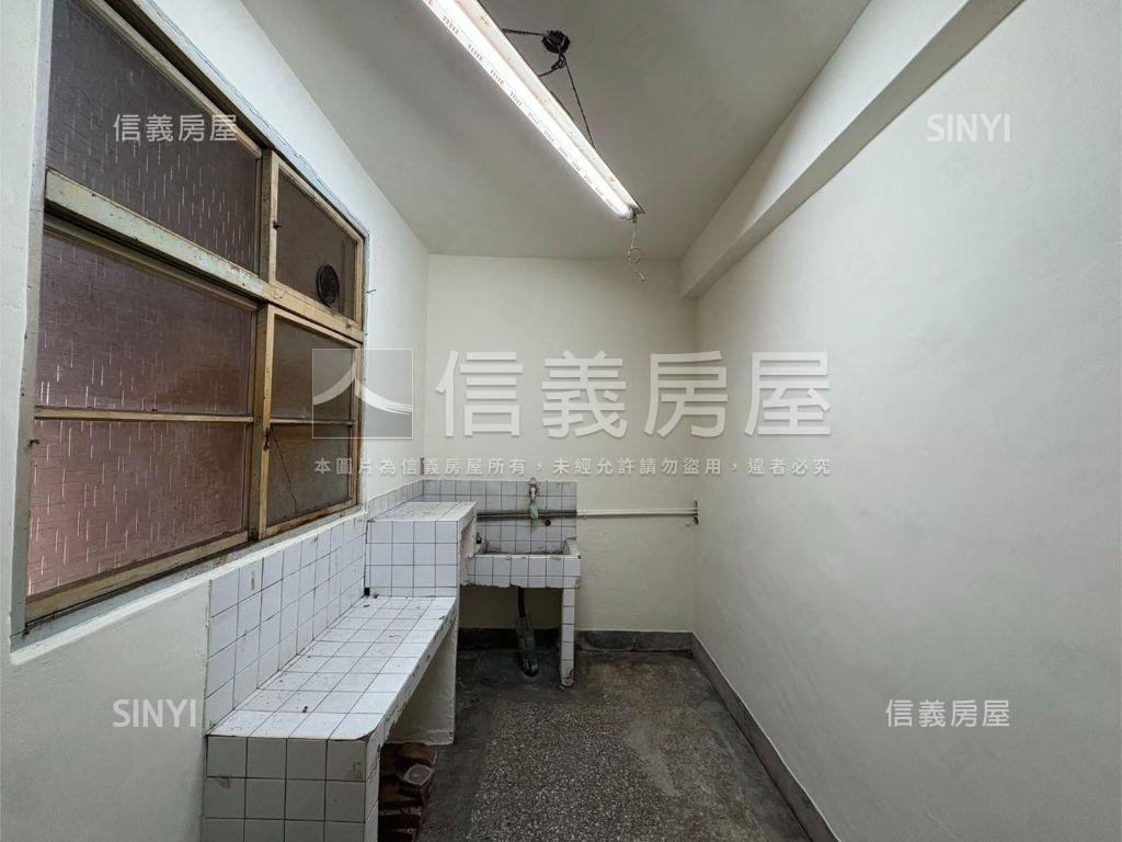 專任！近泰和公園透天房屋室內格局與周邊環境