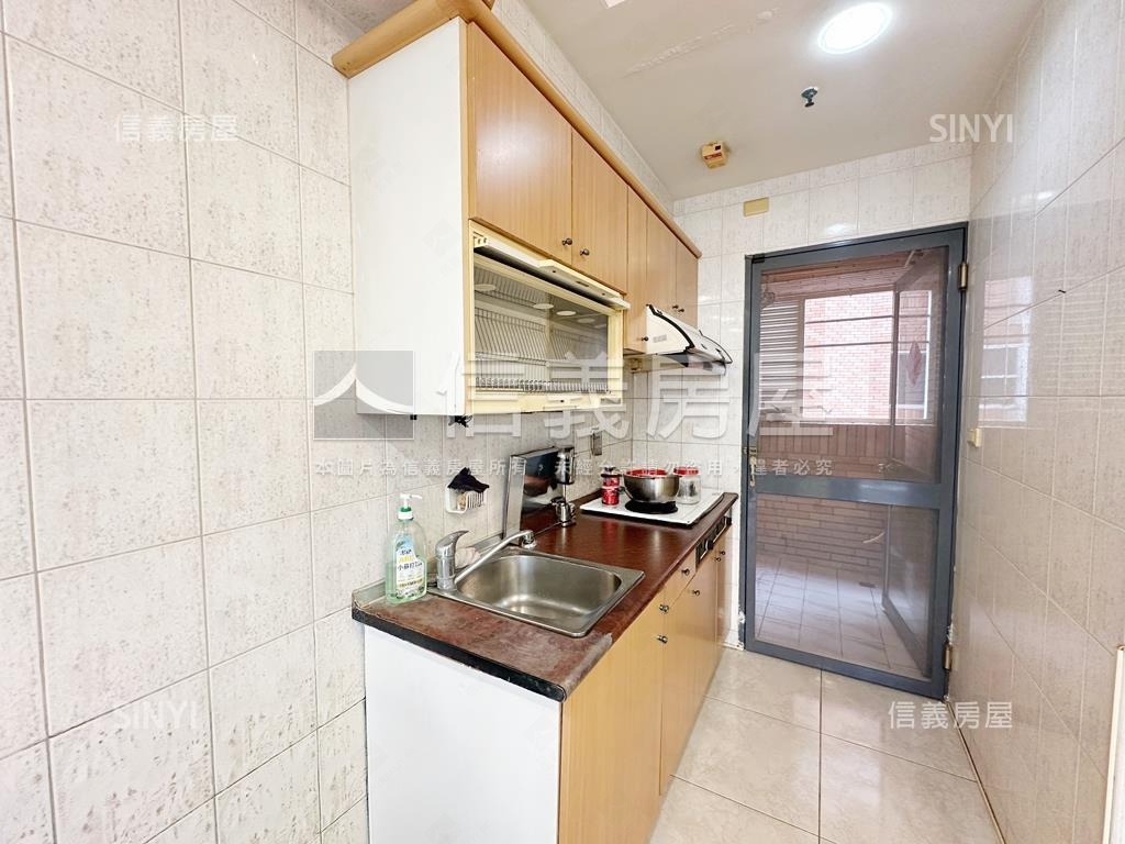 真愛景觀次高樓採光美兩房房屋室內格局與周邊環境