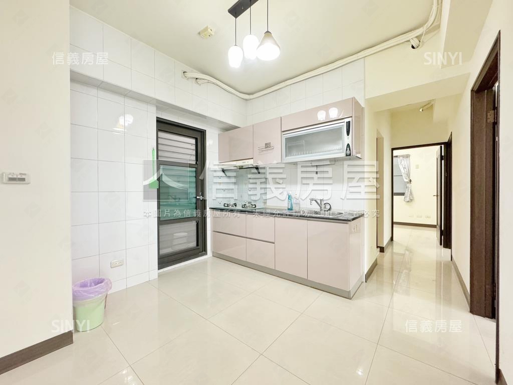 最上景．鄰軍港雅緻三房房屋室內格局與周邊環境