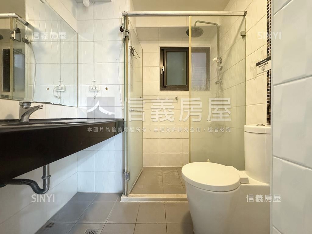 最上景．鄰軍港雅緻三房房屋室內格局與周邊環境