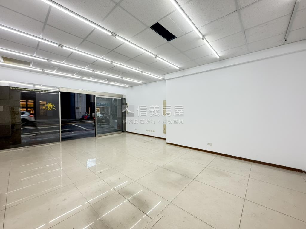 康定御天下金店房屋室內格局與周邊環境