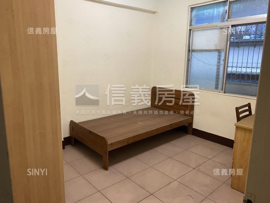 萬芳捷運寶來社區大３房房屋室內格局與周邊環境