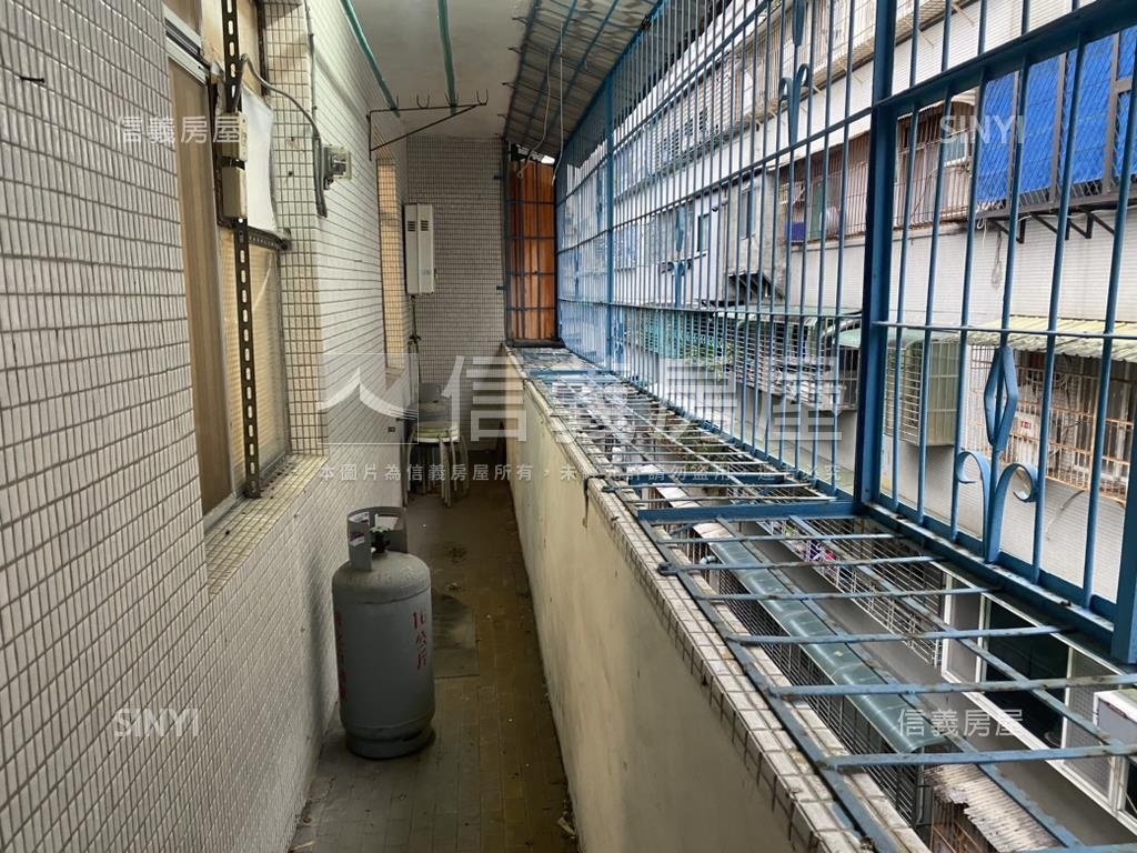 萬芳捷運寶來社區大３房房屋室內格局與周邊環境