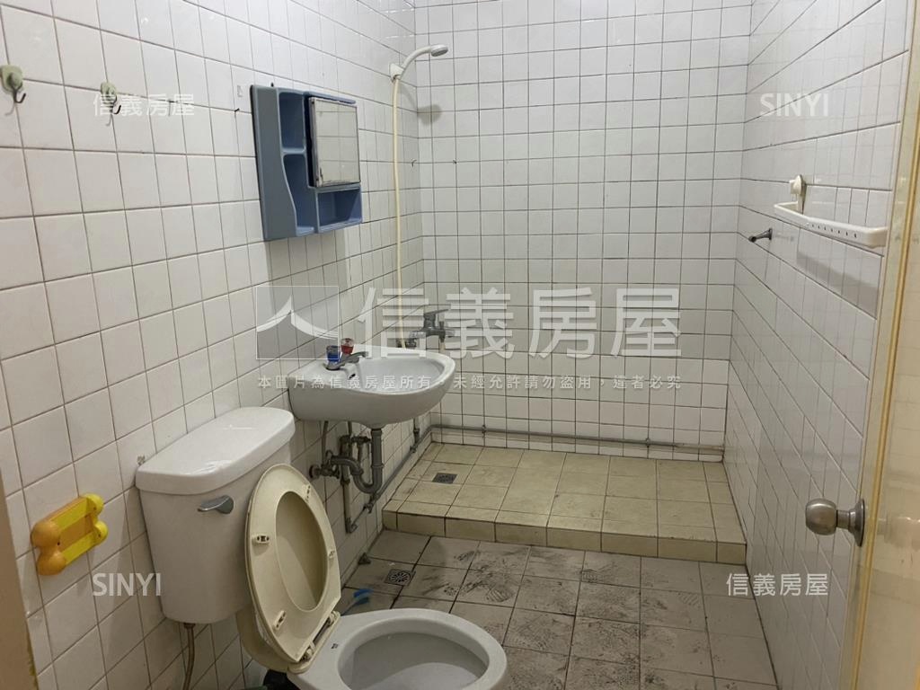 萬芳捷運寶來社區大３房房屋室內格局與周邊環境