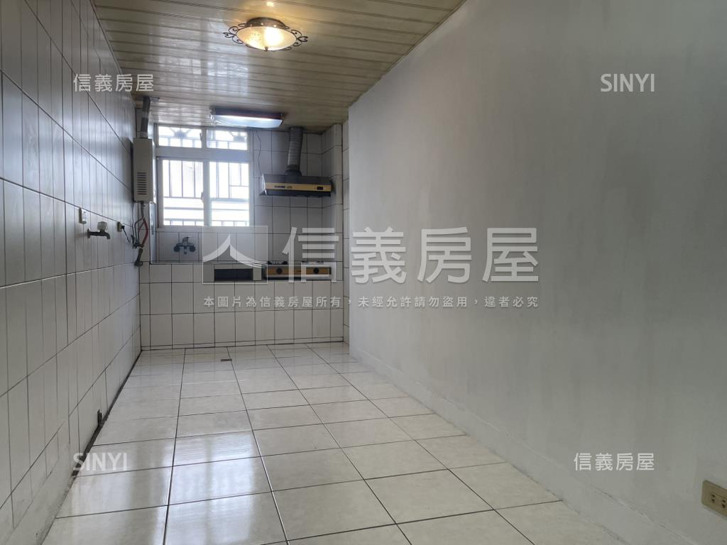 便利生活美三樓房屋室內格局與周邊環境