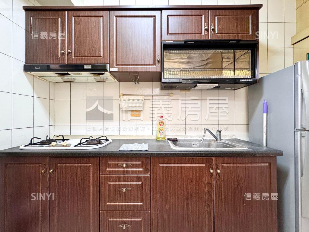 農十六高樓邊間美兩房房屋室內格局與周邊環境