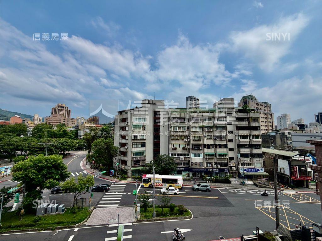 昇陽４Ａ新成屋３房坡平車房屋室內格局與周邊環境