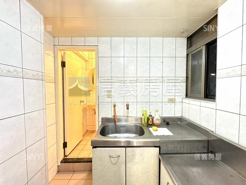 學校旁｜靜謐人居三樓美寓房屋室內格局與周邊環境