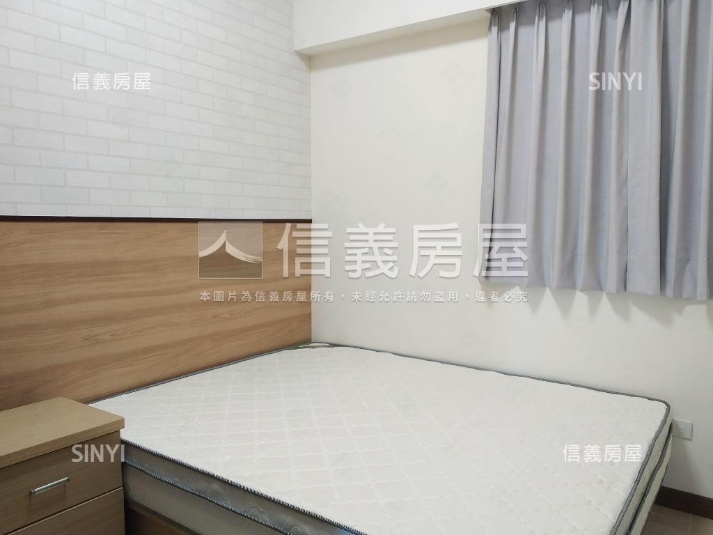 鋼骨高樓邊間四房坡平房屋室內格局與周邊環境
