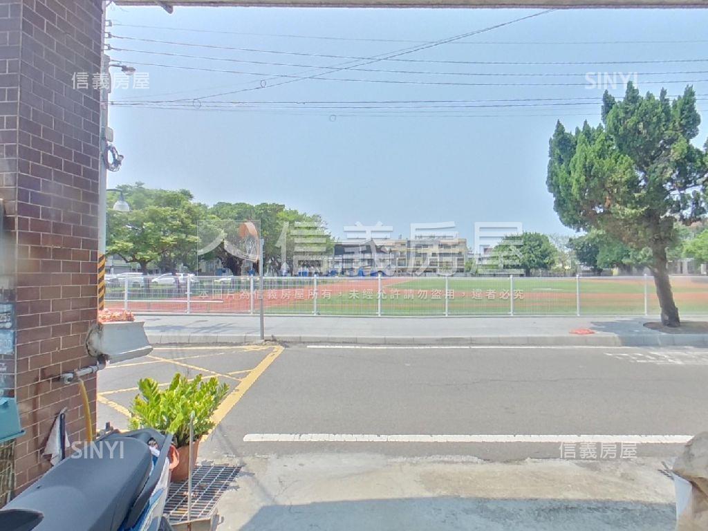 店長推薦★臨路邊間透天房屋室內格局與周邊環境