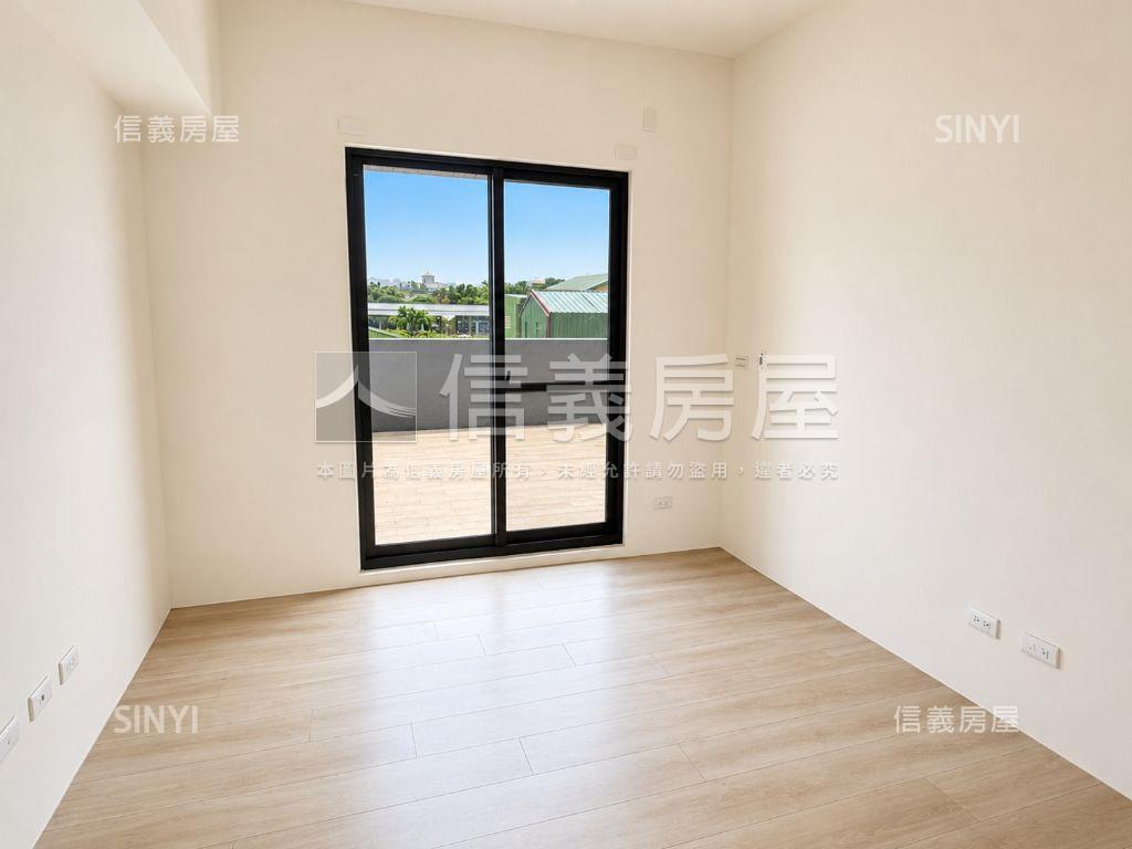全新兩房專用露臺約４５坪房屋室內格局與周邊環境