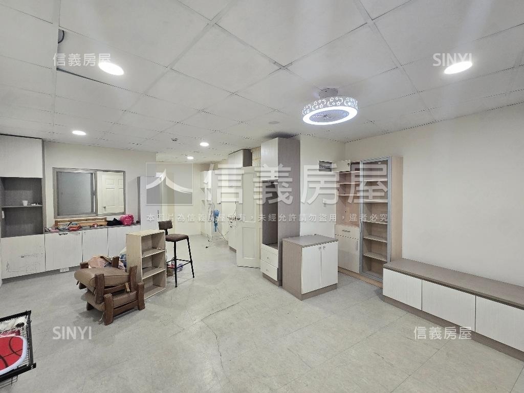 迴龍捷運站三樓三房房屋室內格局與周邊環境