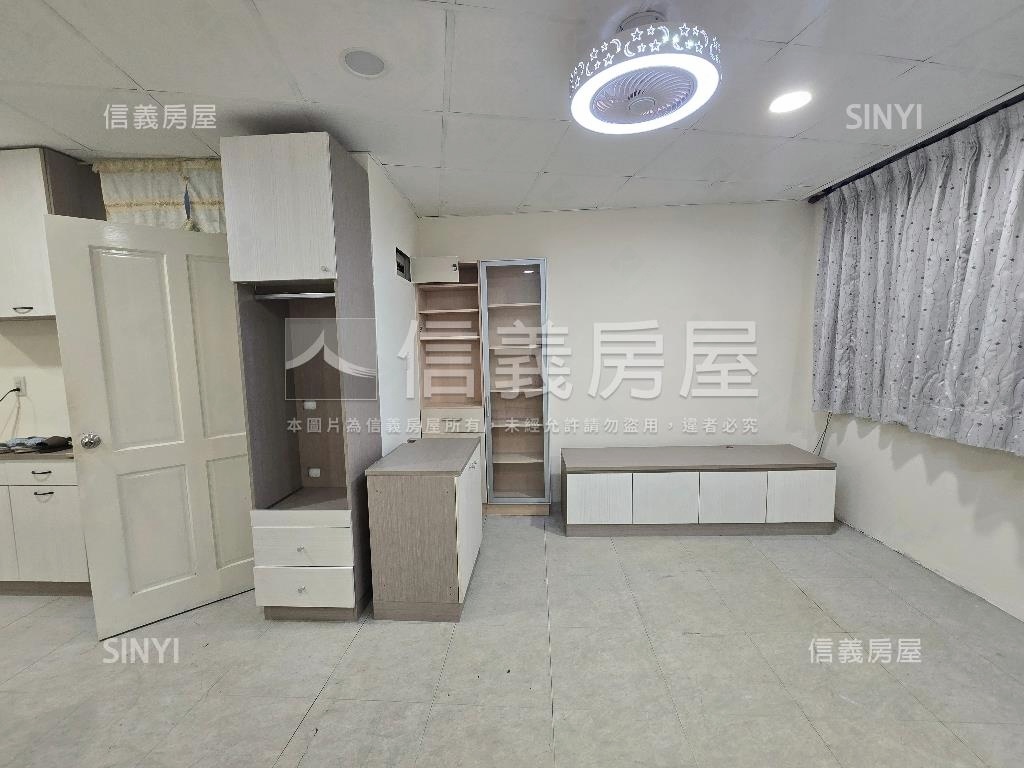 迴龍捷運站三樓三房房屋室內格局與周邊環境