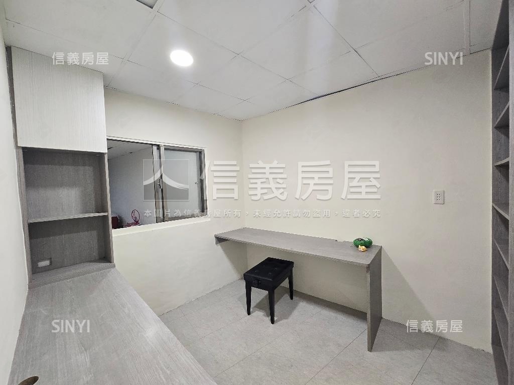 迴龍捷運站三樓三房房屋室內格局與周邊環境