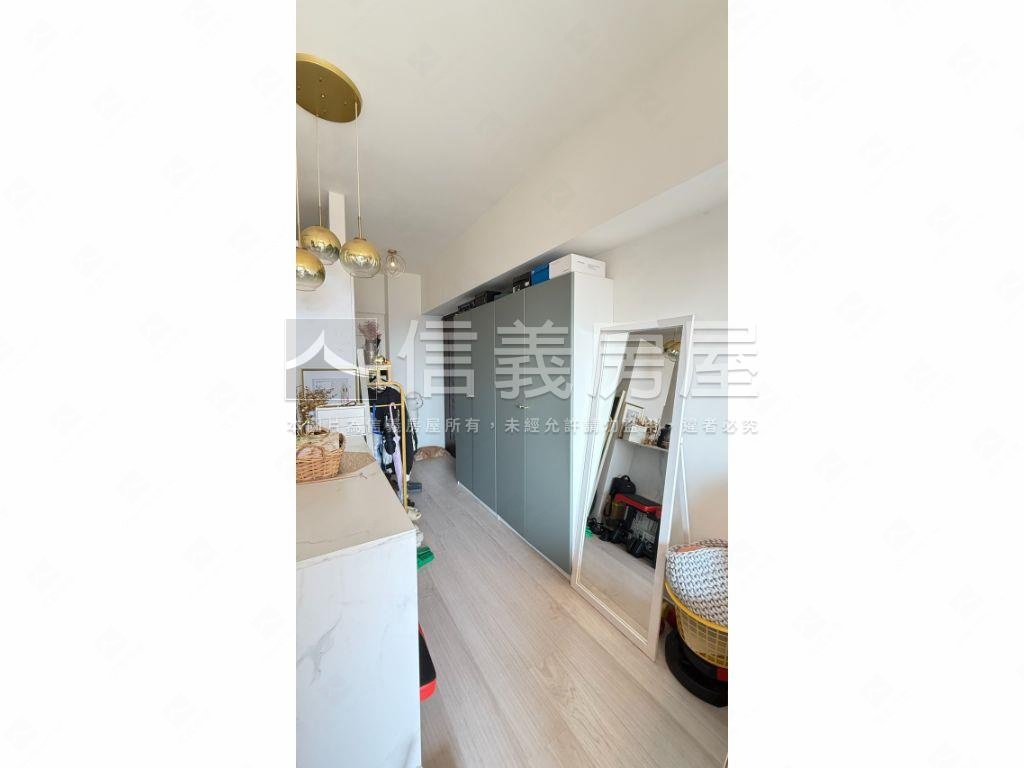 ２０２０朝南視野三房平車房屋室內格局與周邊環境