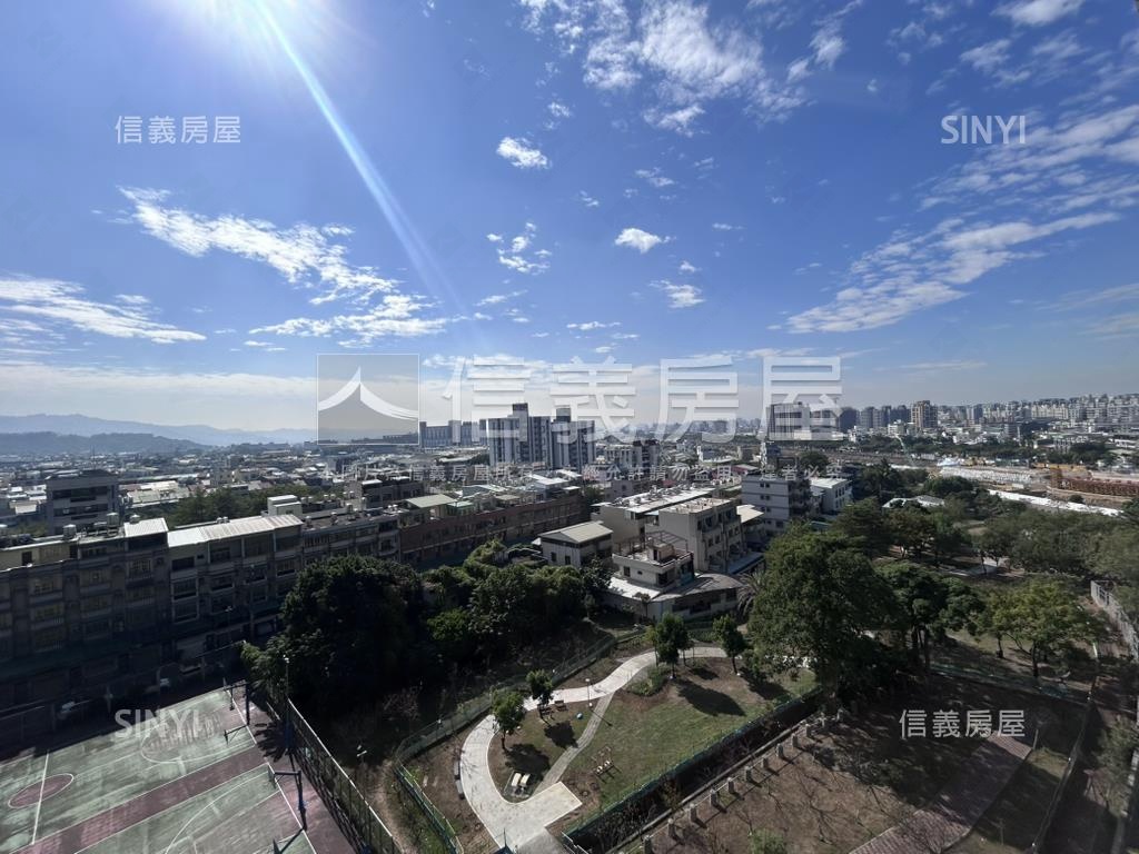 ２０２０朝南視野三房平車房屋室內格局與周邊環境