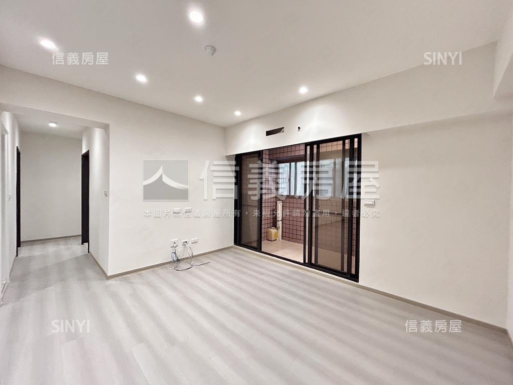 台北大都心精美三房車位房屋室內格局與周邊環境