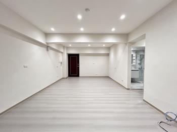 台北大都心精美三房車位