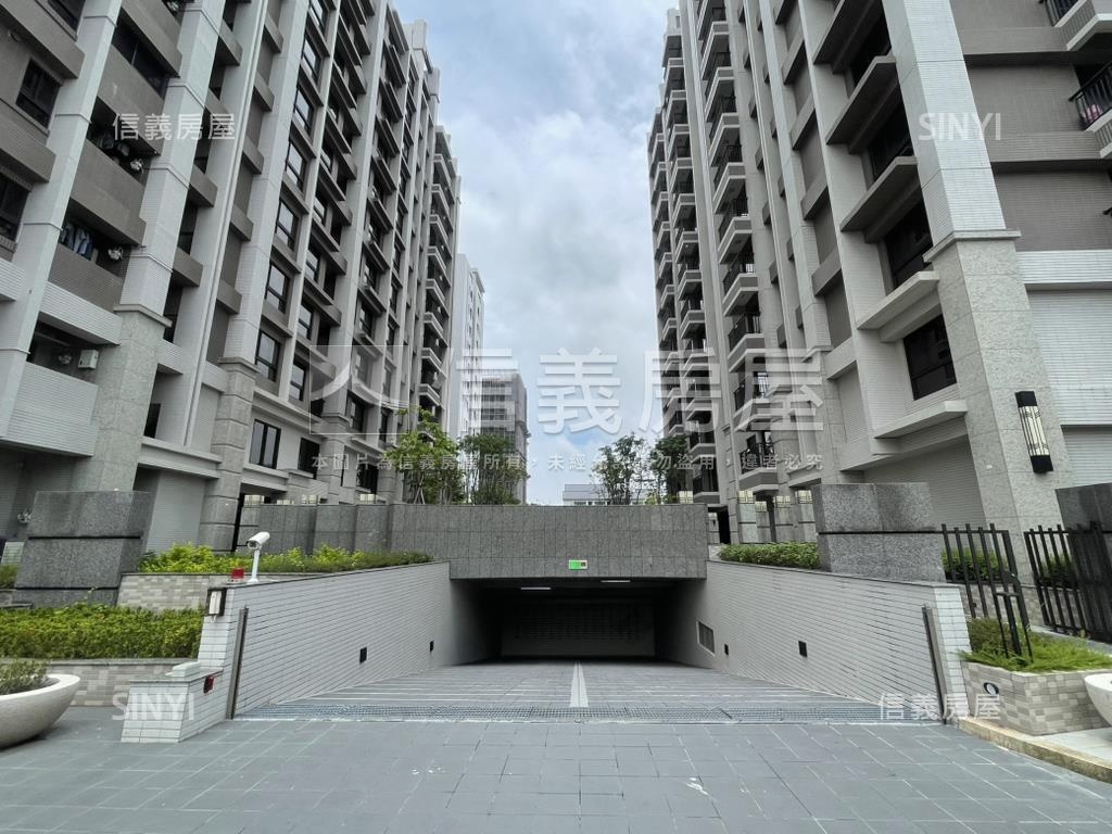 員林園旁高樓層兩房平車房屋室內格局與周邊環境