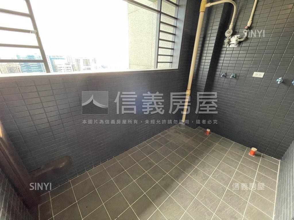 遠挑海景長虹天際房屋室內格局與周邊環境