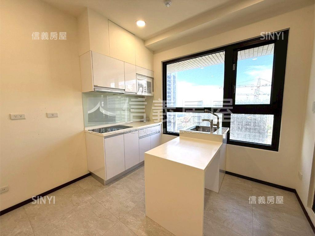 愛琴海高樓面公園兩房平車房屋室內格局與周邊環境