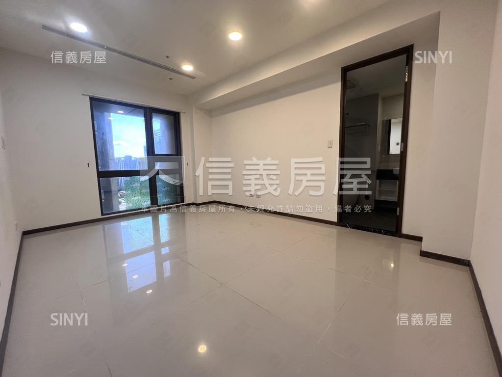 絕美經典新富邑房屋室內格局與周邊環境