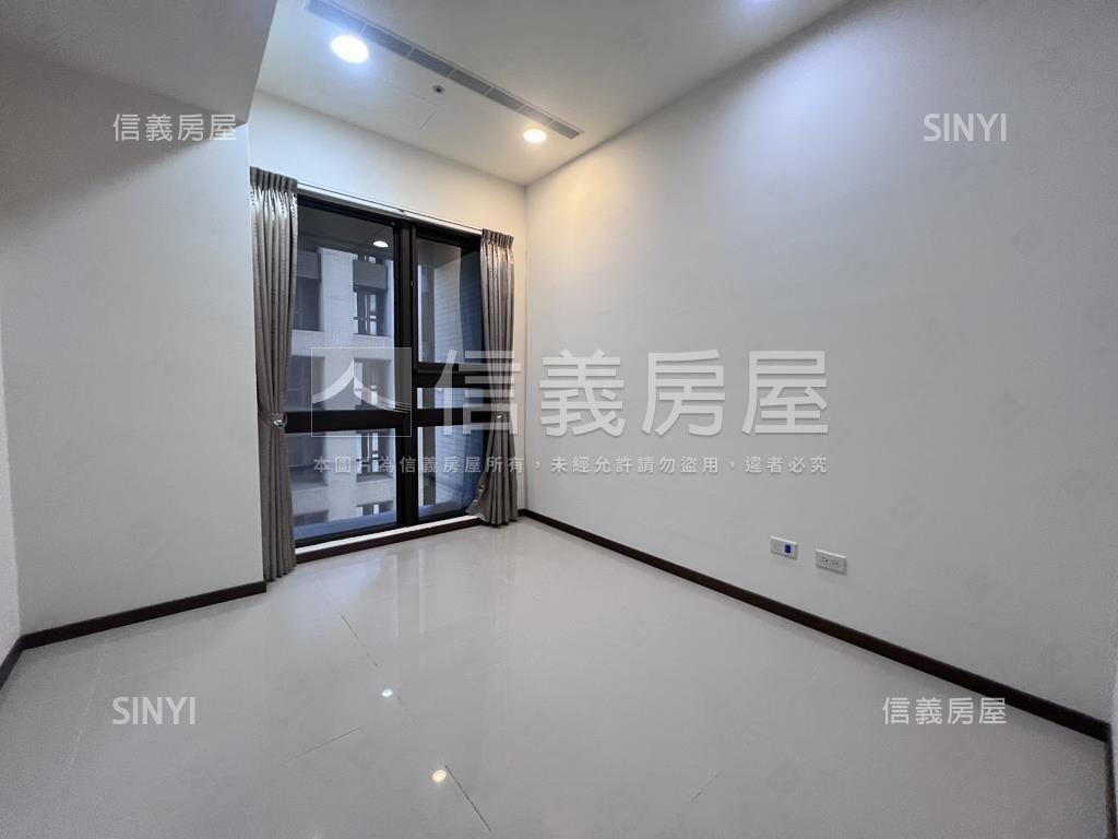 絕美經典新富邑房屋室內格局與周邊環境