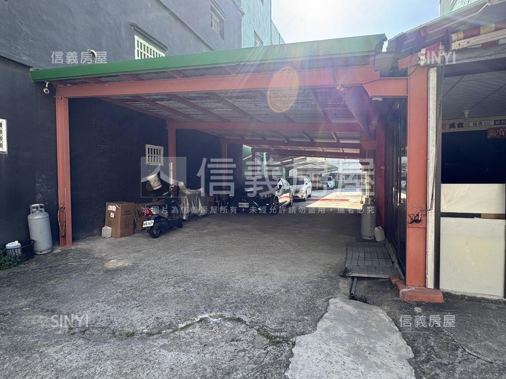 中華路透天房屋室內格局與周邊環境
