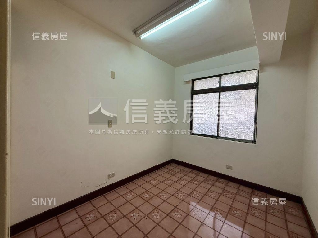 ［華江國小］大空間公寓房屋室內格局與周邊環境