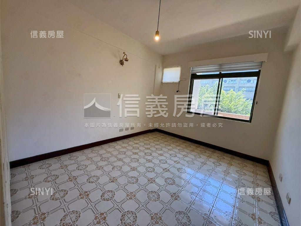 ［華江國小］大空間公寓房屋室內格局與周邊環境