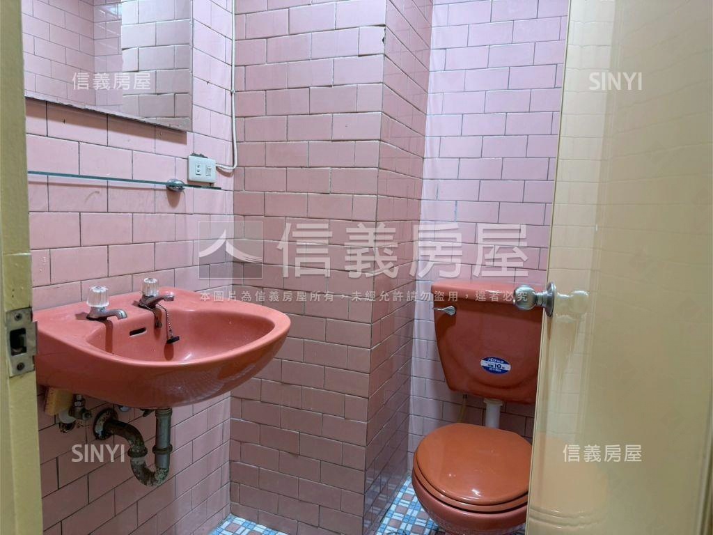 ［華江國小］大空間公寓房屋室內格局與周邊環境