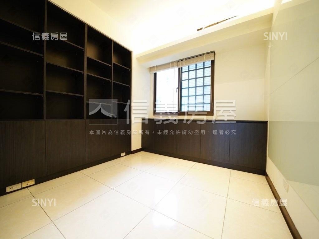 獨家景秀８８高樓美屋房屋室內格局與周邊環境