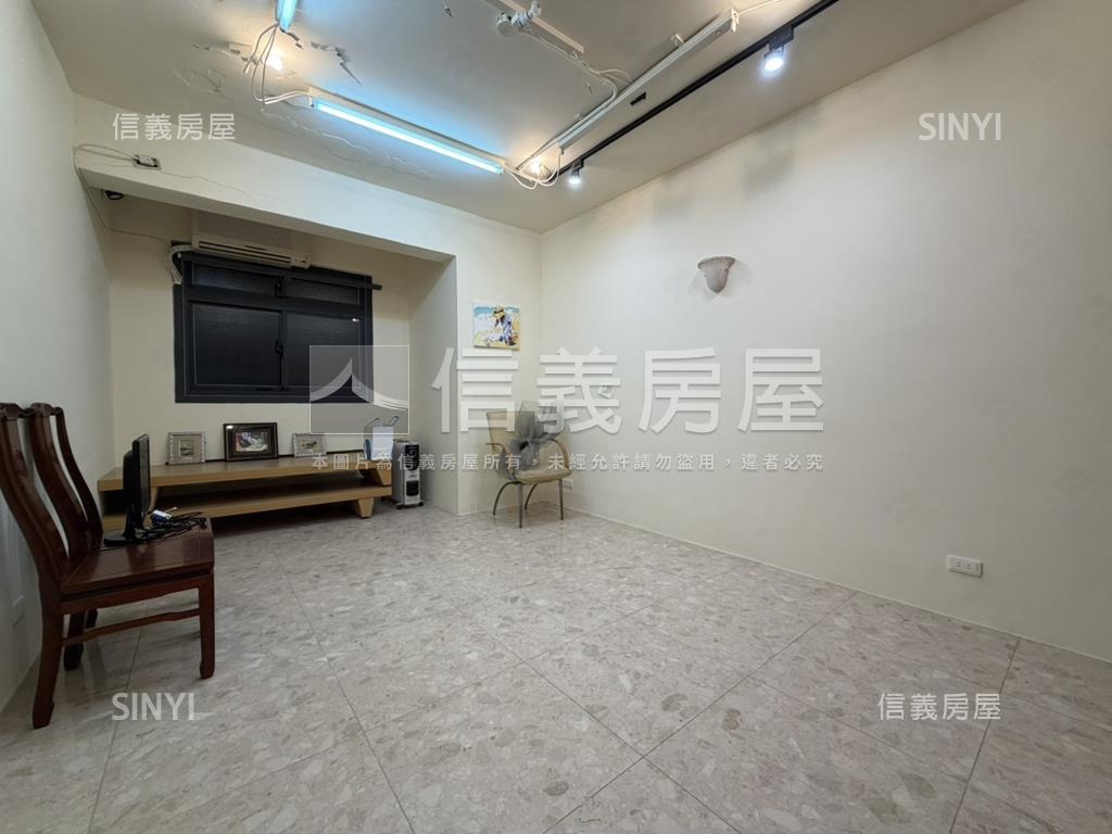 貿七國宅房屋室內格局與周邊環境