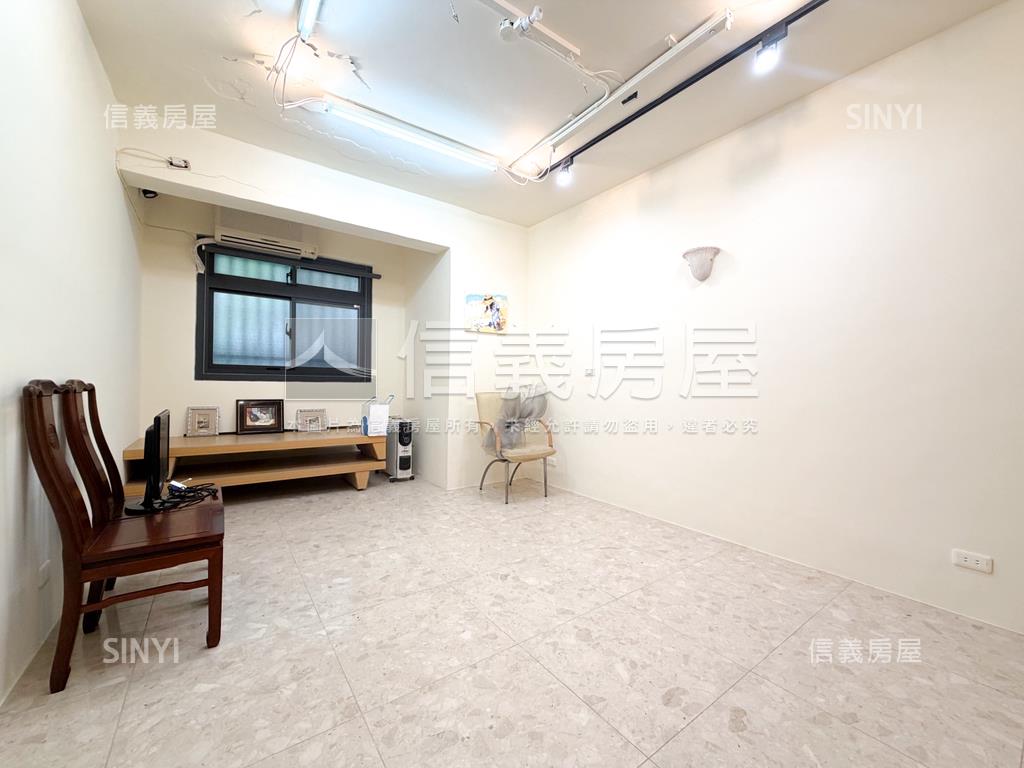 貿七國宅☆碧湖為鄰房屋室內格局與周邊環境