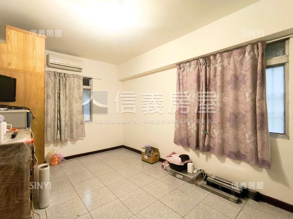 信義邊間方正住店辦房屋室內格局與周邊環境