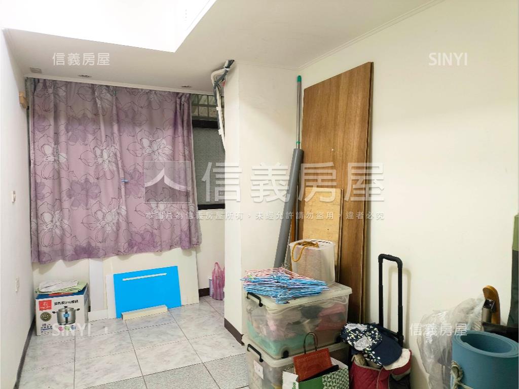信義邊間方正住店辦房屋室內格局與周邊環境