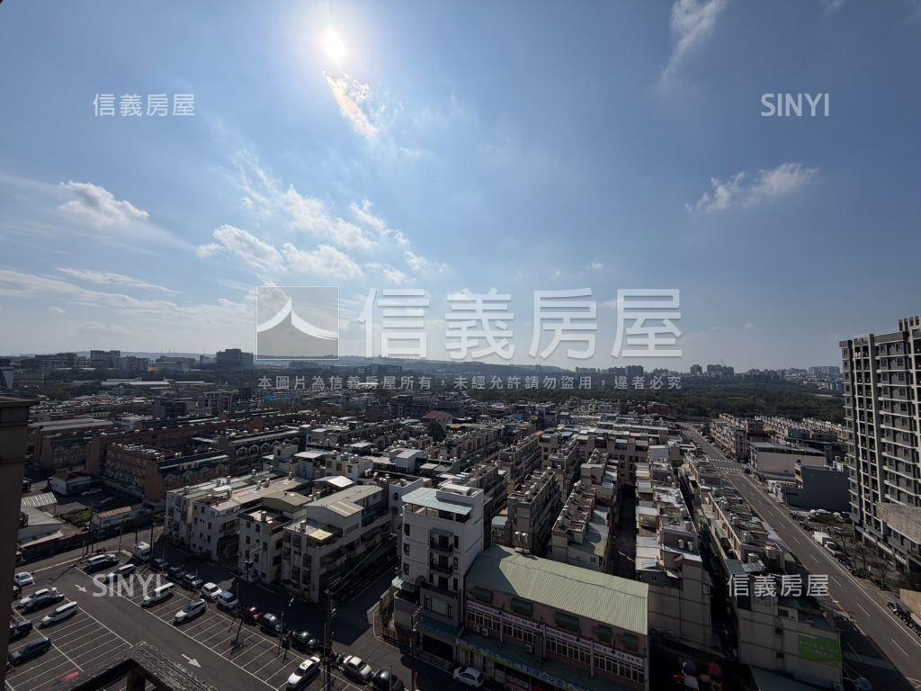 雲尚鼎鑽三房車位房屋室內格局與周邊環境