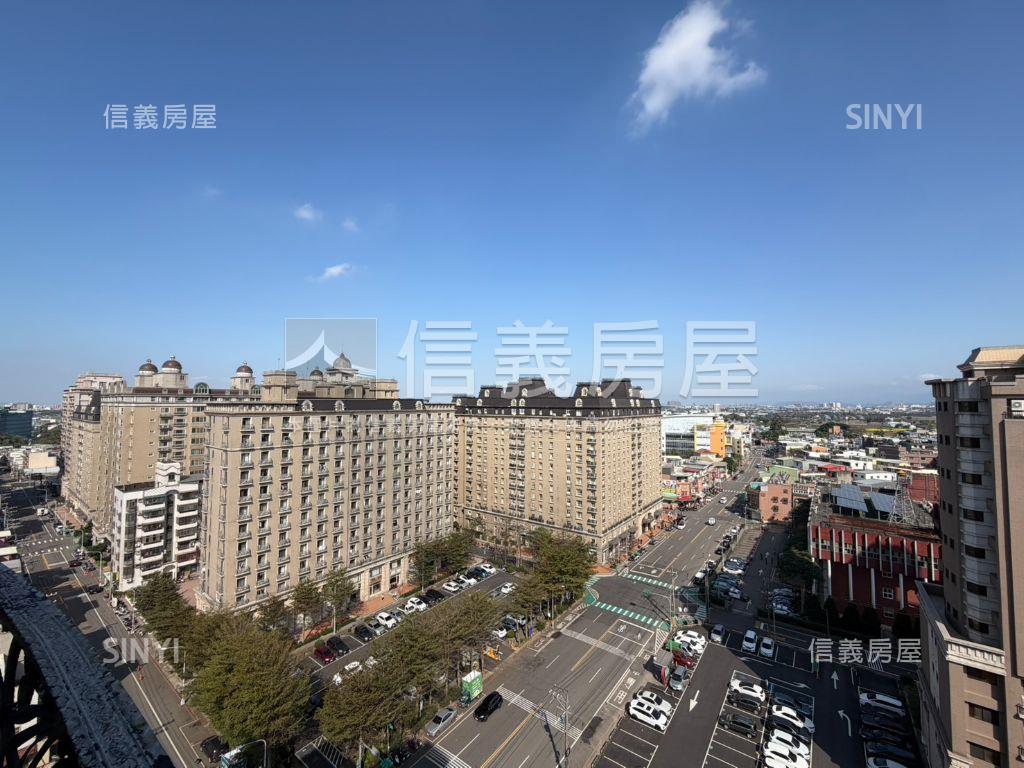 雲尚鼎鑽三房車位房屋室內格局與周邊環境