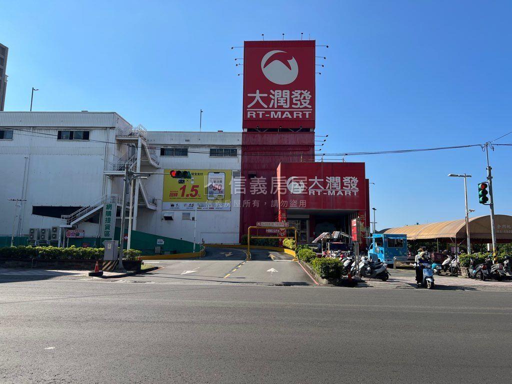 市心繁華處★高樓遠眺青翠房屋室內格局與周邊環境