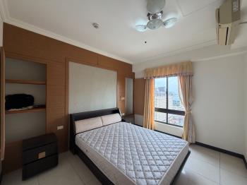 雲尚鼎鑽三房車位