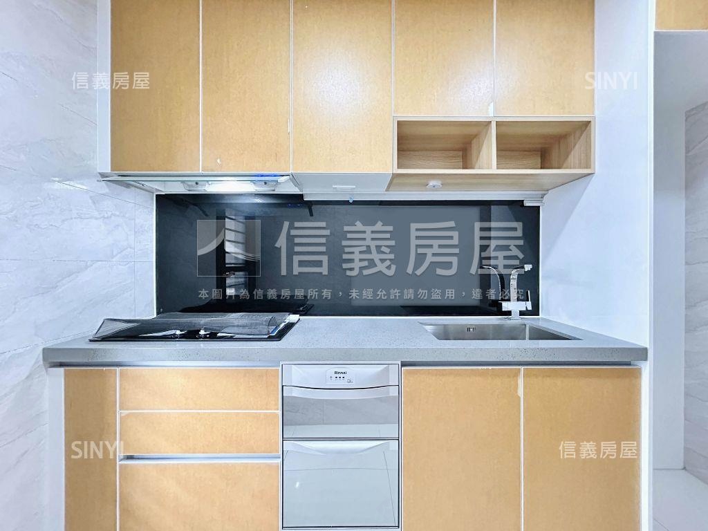 新東區高樓層視野兩房房屋室內格局與周邊環境